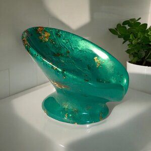 Handcrafted Green & Gold Resin Soap Dish - Unique Modern Home Decor